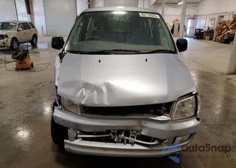 1997 Toyota Town Ace from USA, damaged, VIN SR500010987